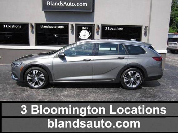 BUICK REGAL TOURX 2018 W04GU8SX0J1165385 image